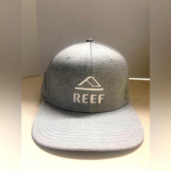Reef Grand Men's Stretch Fit Hat Cap - Picture 1 of 4